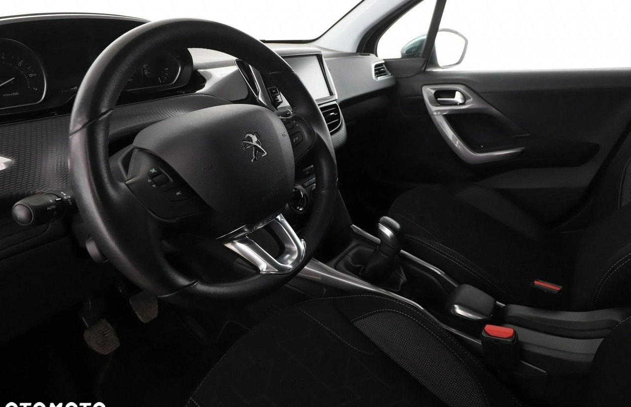 Peugeot 2008 cena 40800 przebieg: 106873, rok produkcji 2017 z Radzionków małe 301